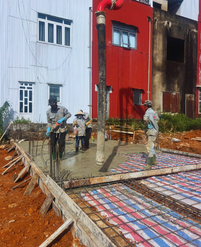 THI CÔNG NHÀ PHỐ ANH NGHĨA Ở THÀNH PHỐ BẢO LỘC